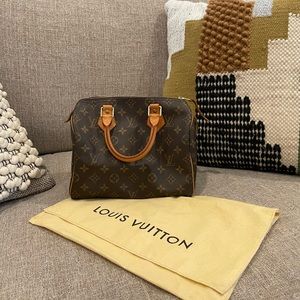 Louis Vuitton Speedy 25 - Authentic